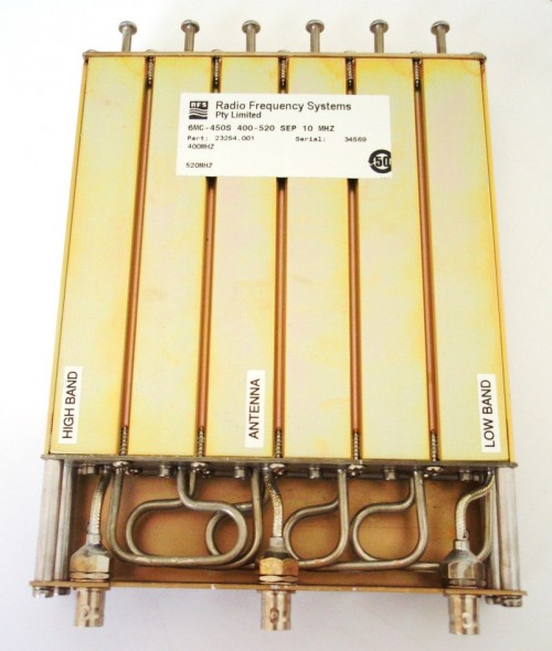 RFS UHF Notch Filter Duplexer 400-520MHz ( 6MC-450S ) Features:

High isolation between Rx and Tx ports Typ. 70dB
Low VSWR: &lt;1.5
low Insertion loss: &lt;1.3dB
Aluminum Alloy  Body
High Quality Tuning Element
Excellent Temperature Characteristics
 