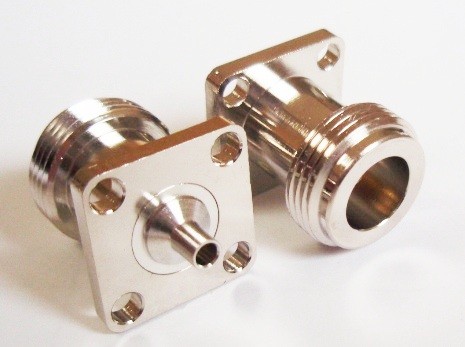 N Flange Jack  connector  for RG402  0.141&quot; cable Specification:Frequency range:.......DC-18GHzWorking voltage: .......500V dc or AC peakProof Voltage: ..........1500V dc or AC peakVSWR: .................. 1.05+ 0.01Frequency in GHzTemp: .....................-55 - +100 degree